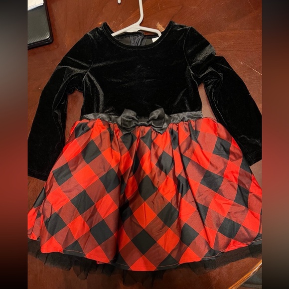 Baby Toddler Girl 2T Black and Red Plaid Long Sleeve Dress - Picture 4 of 6